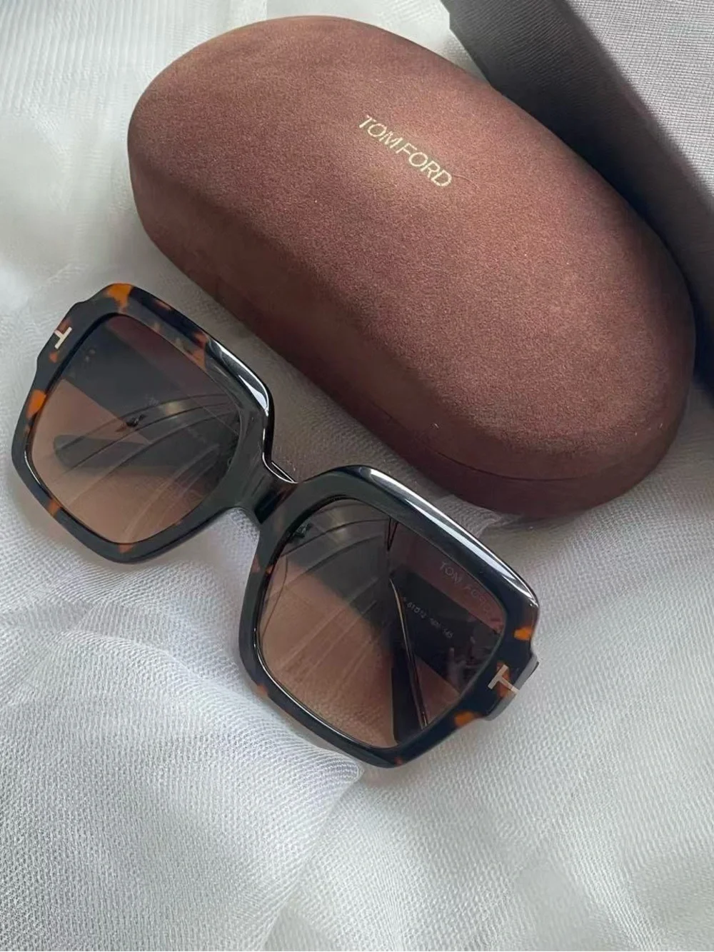Tom Ford Women's Tortoiseshell Square Sunglasses  Brown Gradient Lenses